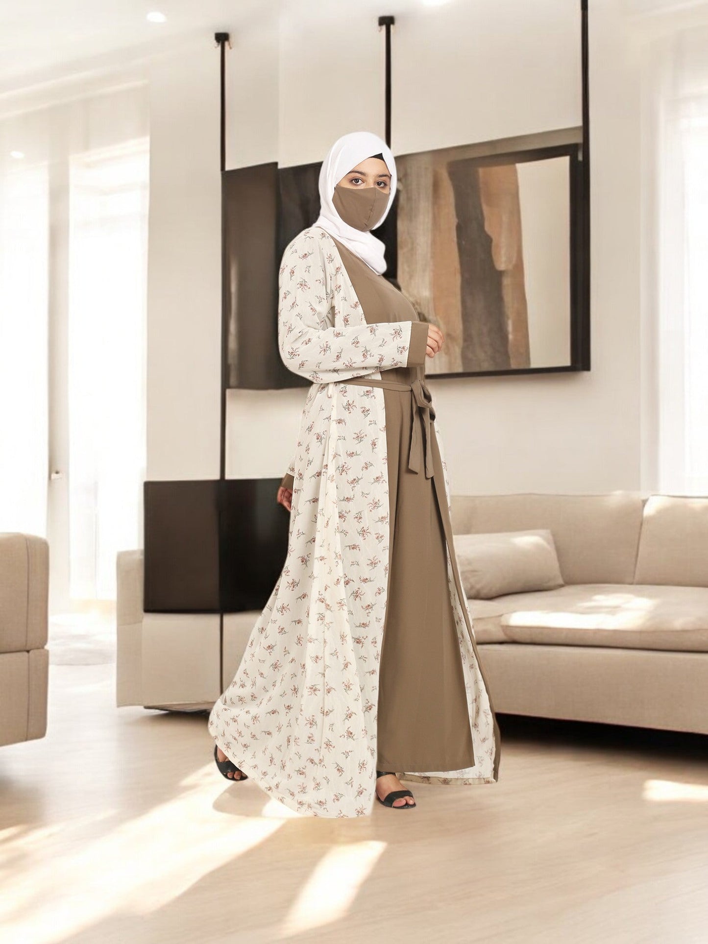 2 Pieces Set Of A Printed Shrug and An Inner Abaya.
