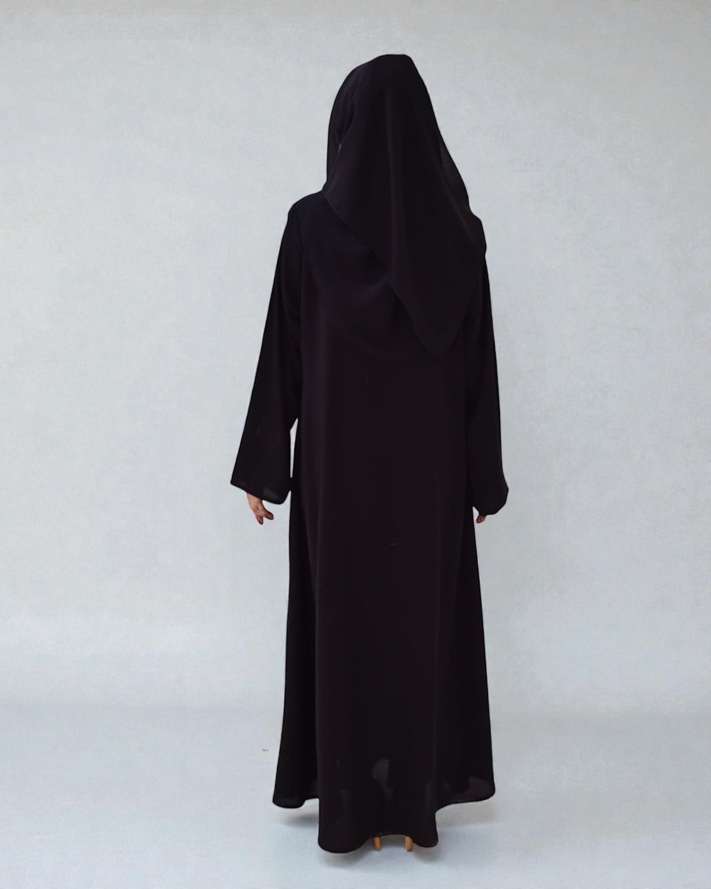 Elegant Front Open Abaya with Wide Sleeves - Matching Hijab - Convenient Side Pockets - Luxurious Firdaus Fabric