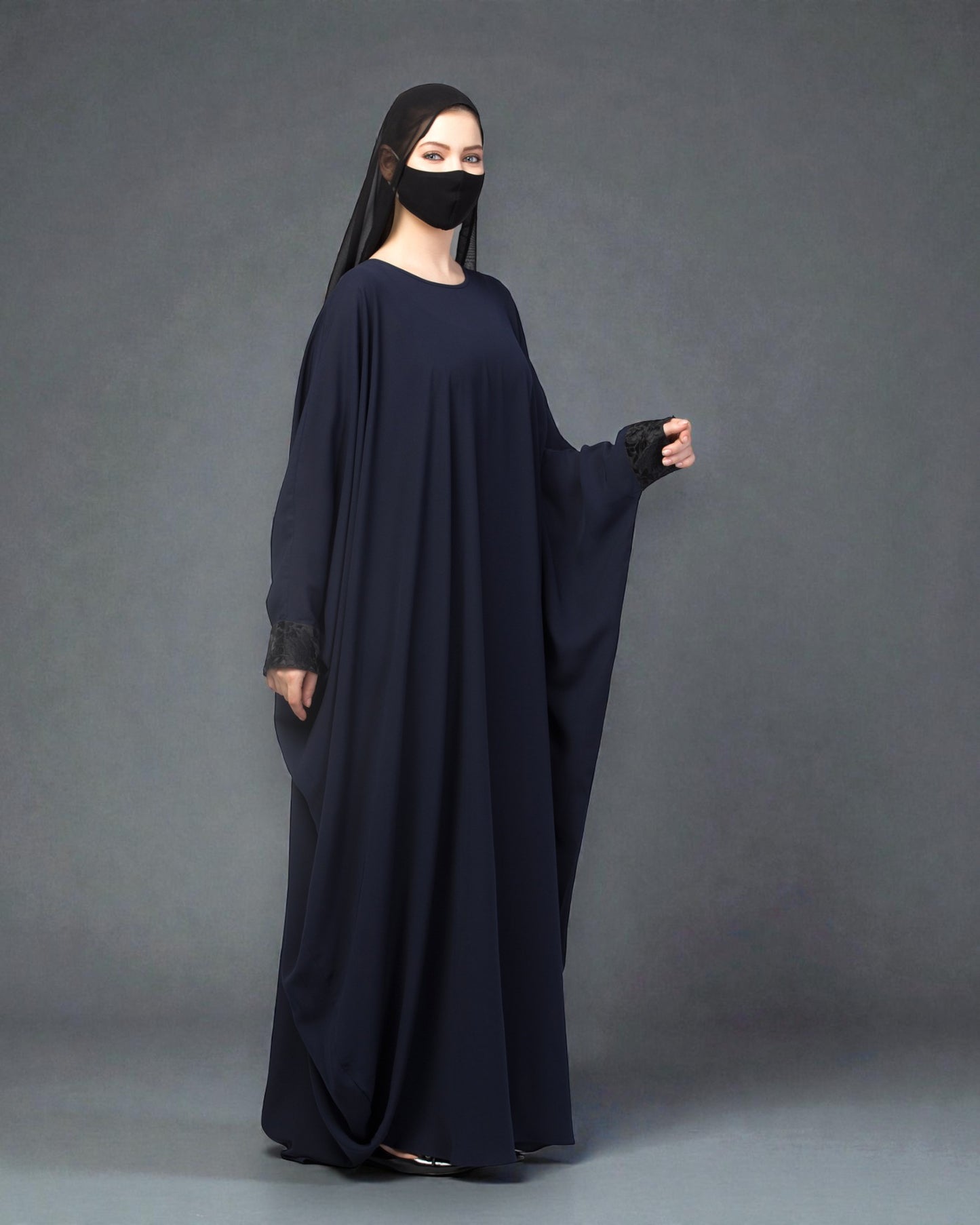 Free Size Kaftan Abaya With Lacework.