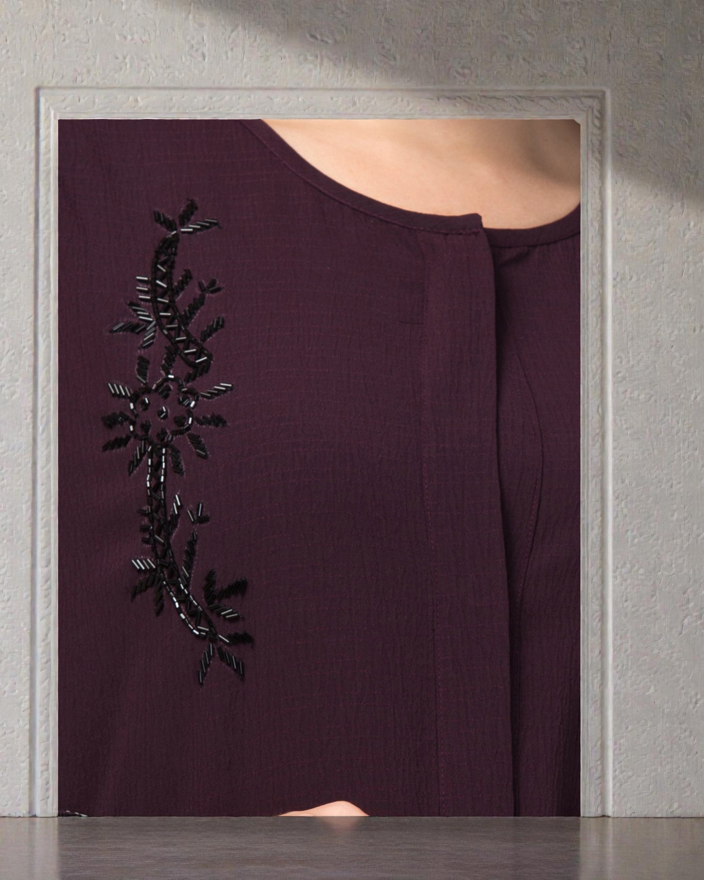 "CYE Crush Front Open Abaya: Elegant Handwork Embellishments with Matching Stole"