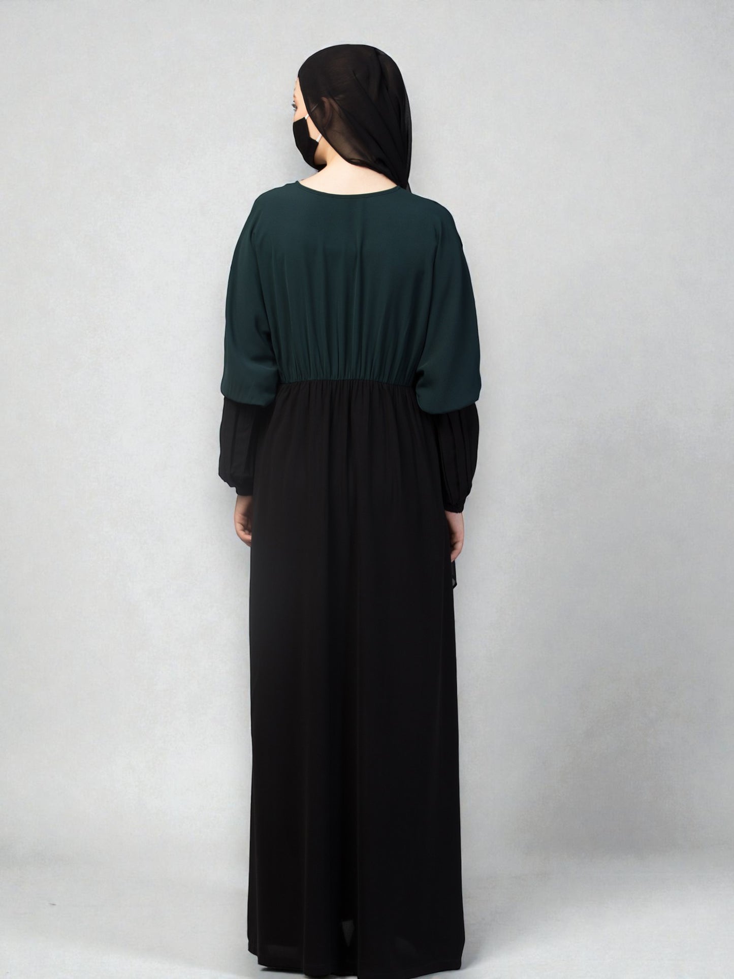 Dual Color Abaya With Designer Sleeves.