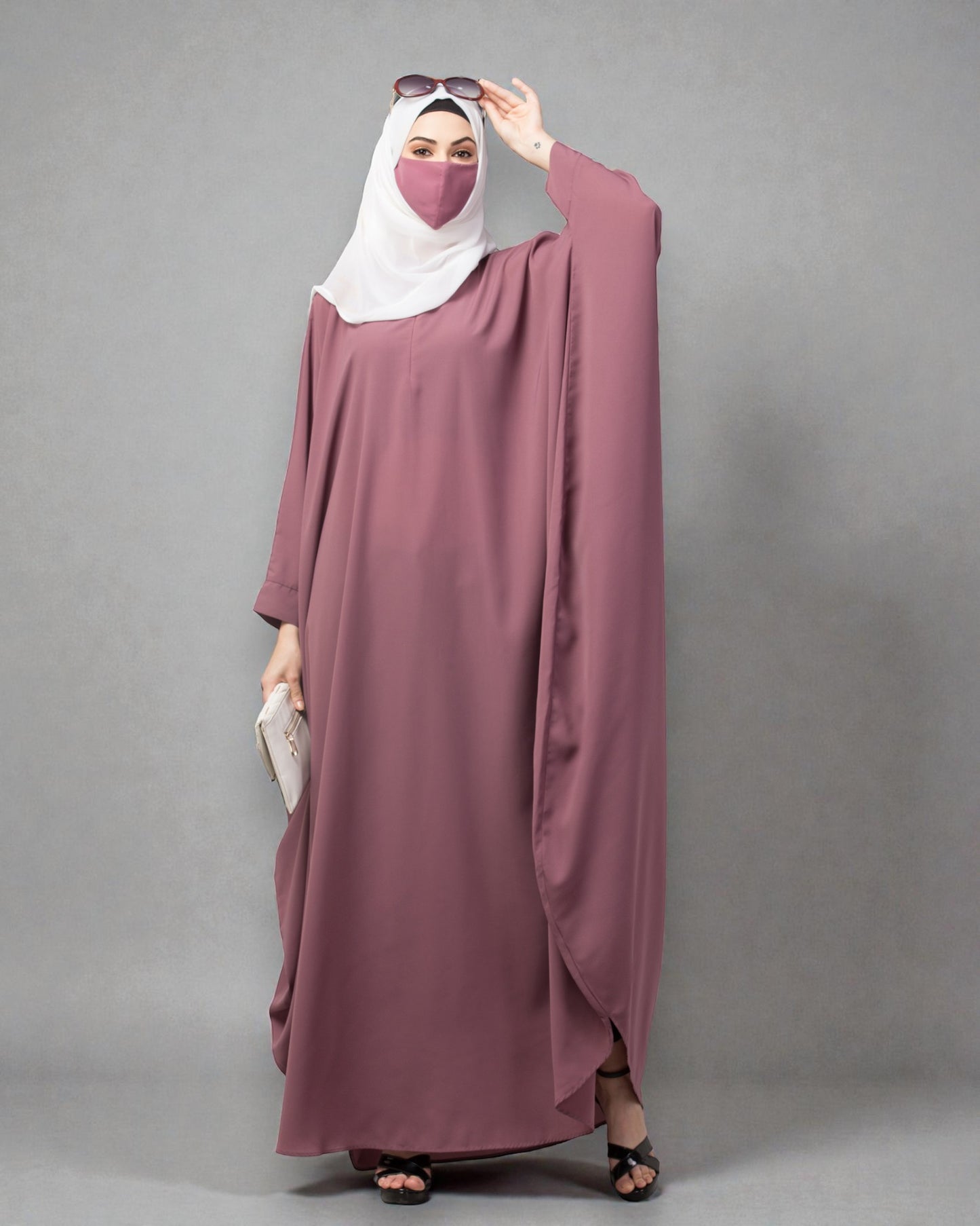 Simple And Elegant Kaftan With Hidden Zipper Opening