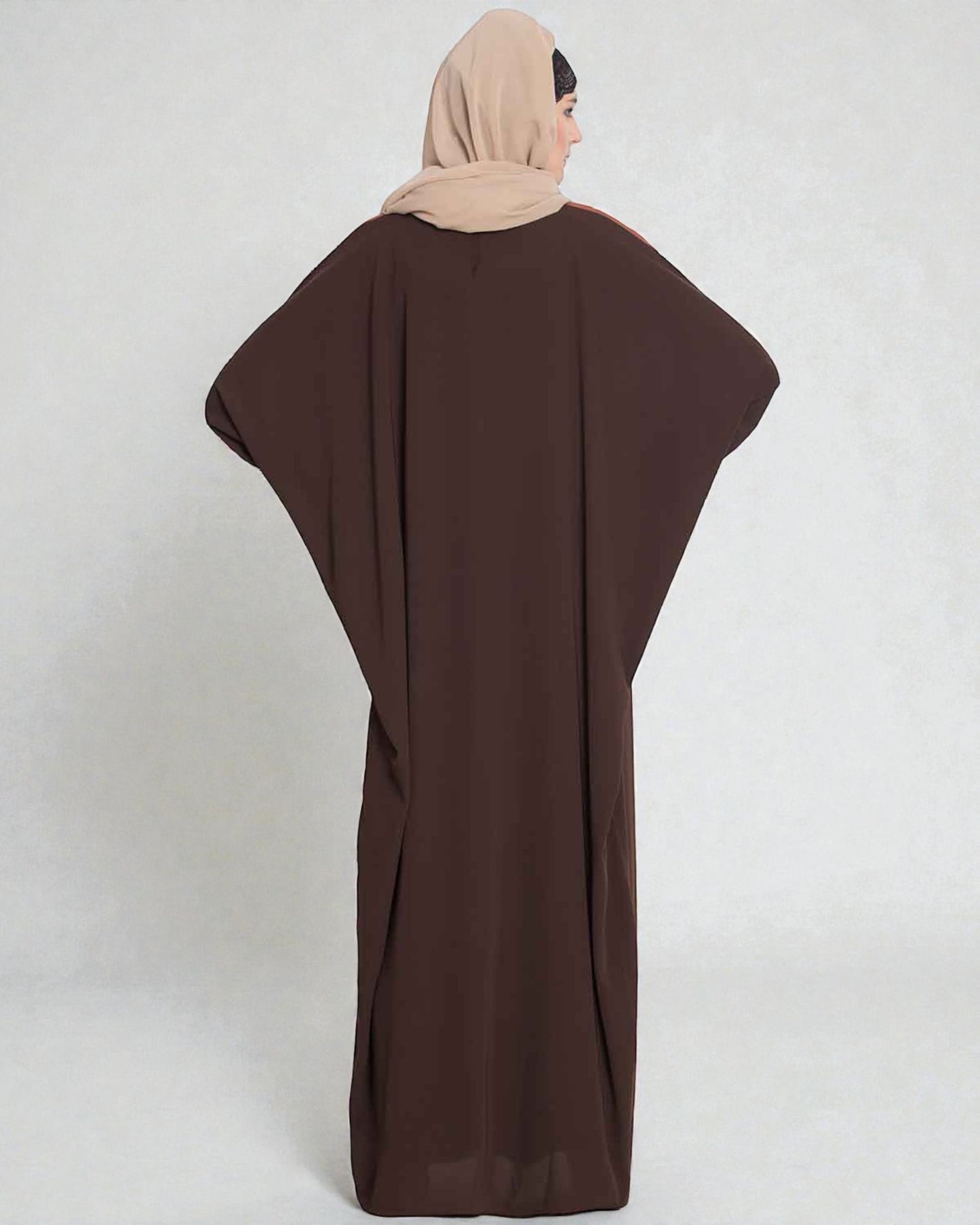 Musheco- Elegant Kaftan With Contrast Detailing On Sleeves