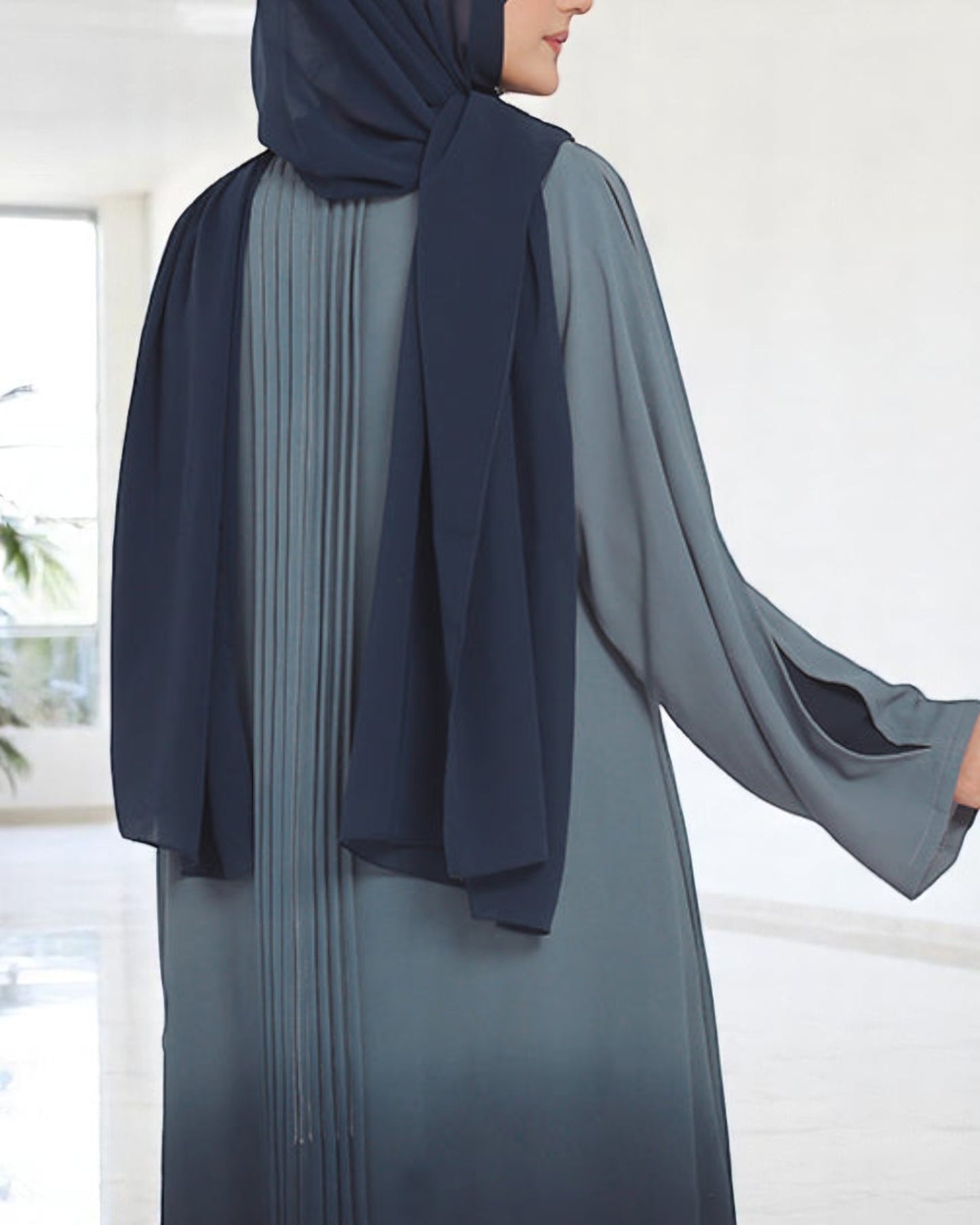 Designer Front Open Abaya with Dual-Color Sleeves, Back Pleats, Snap Buttons & Flared Bottom