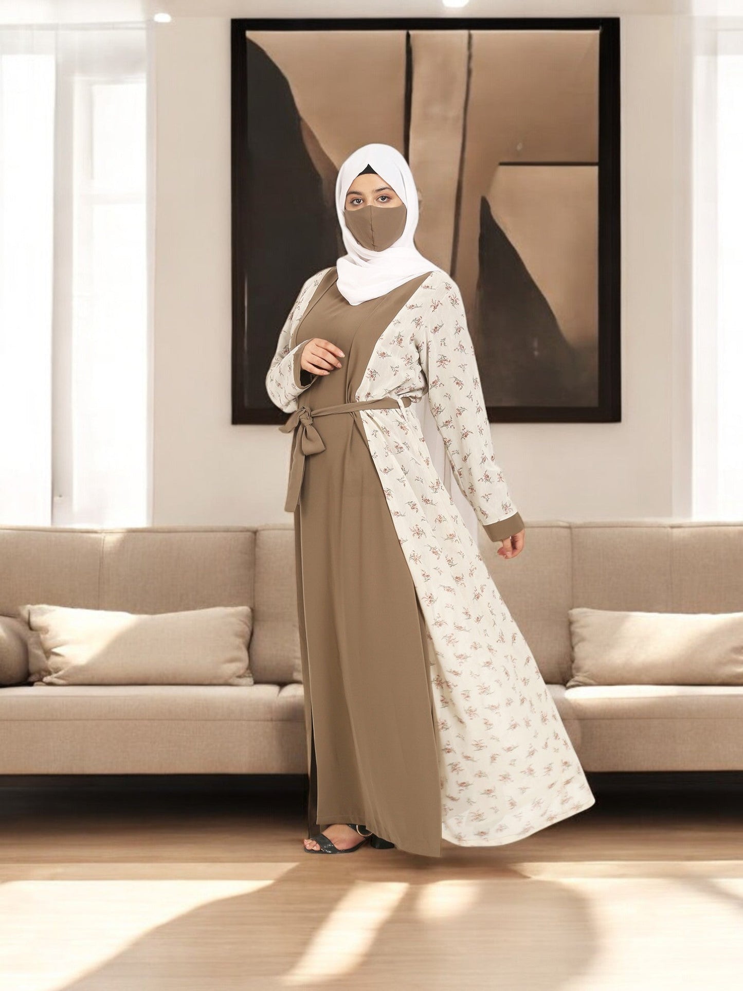 2 Pieces Set Of A Printed Shrug and An Inner Abaya.