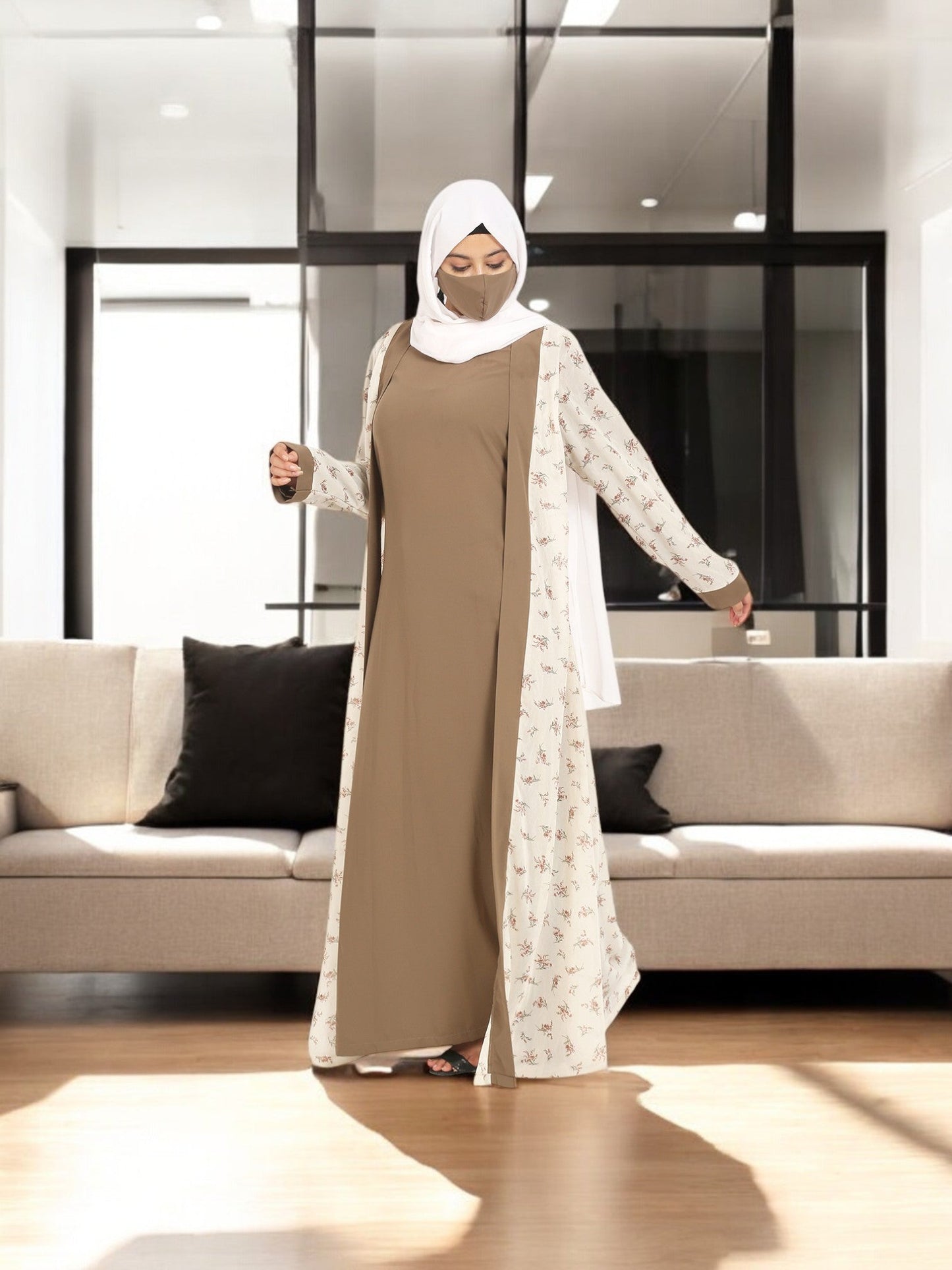 2 Pieces Set Of A Printed Shrug and An Inner Abaya.