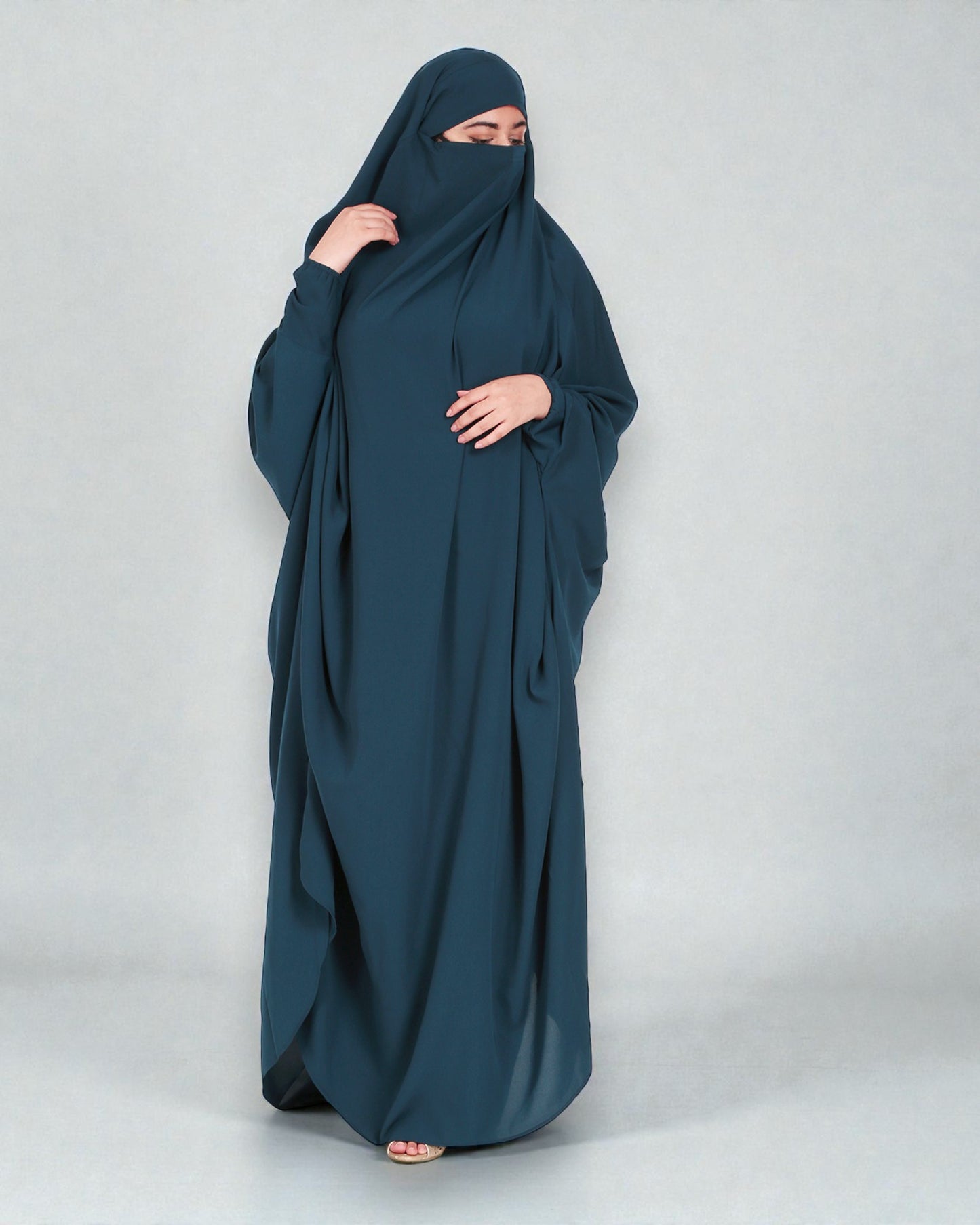 One Piece Jilbab With Adjustable Nose Piece