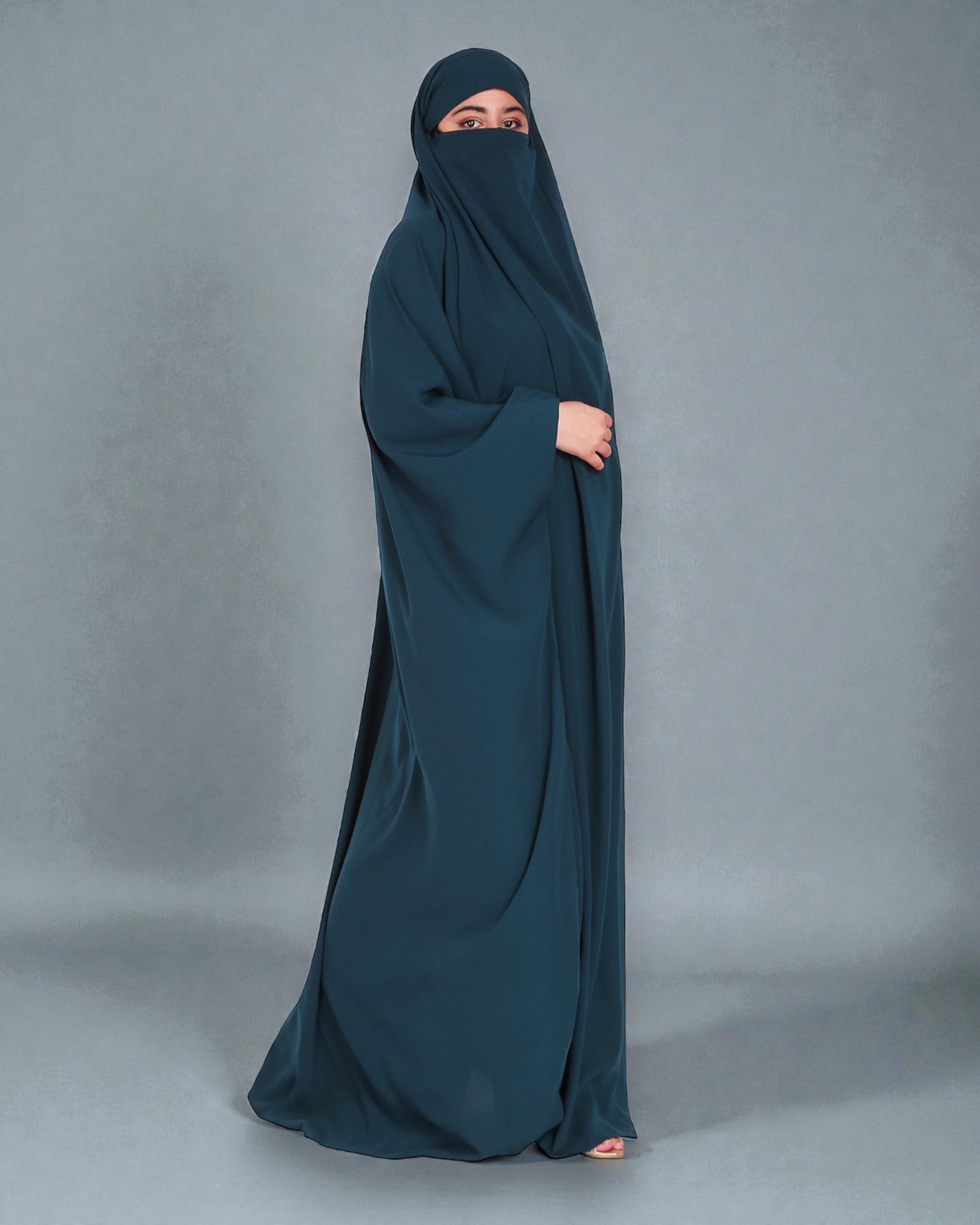 One Piece Jilbab With Adjustable Nose Piece