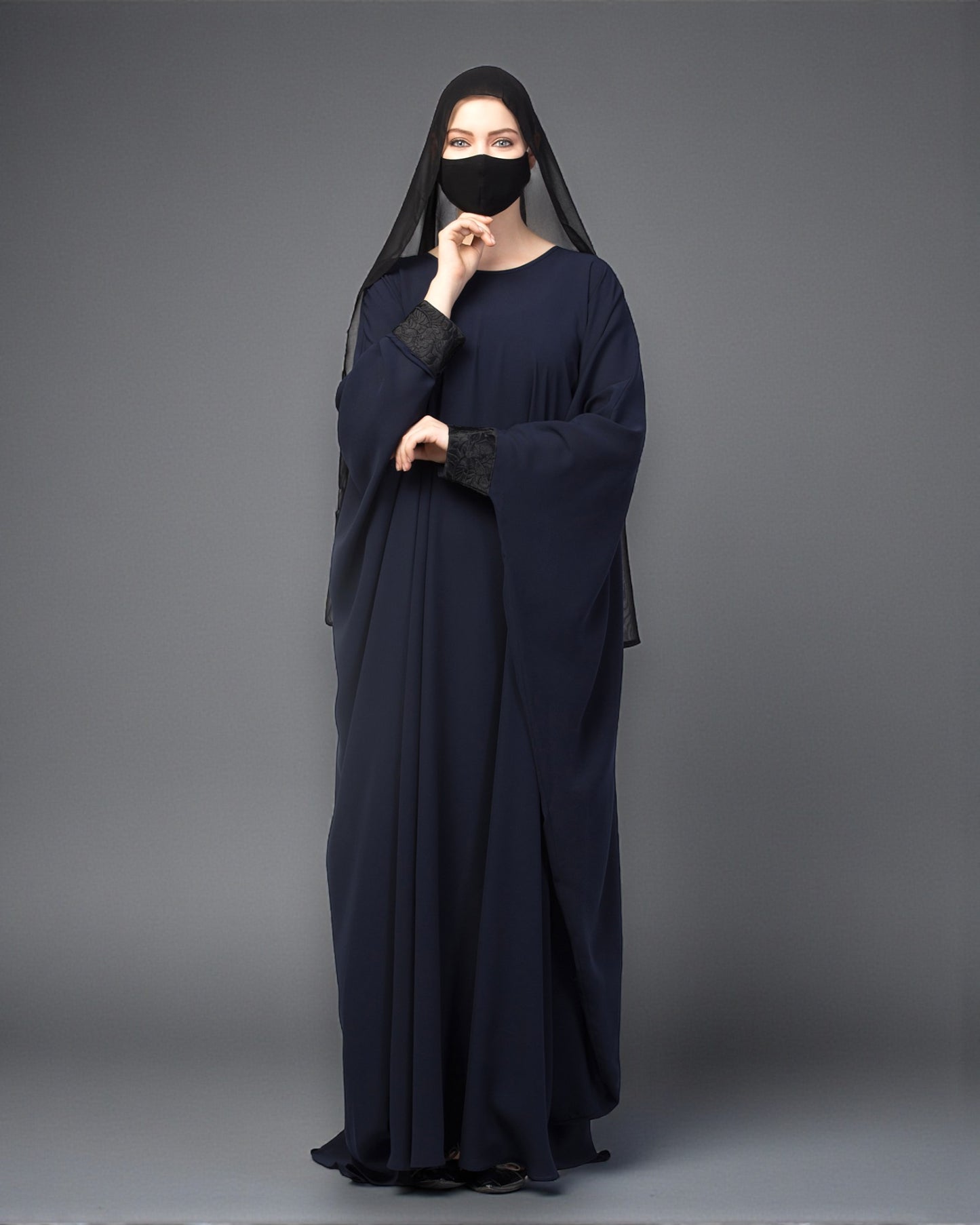 Free Size Kaftan Abaya With Lacework.