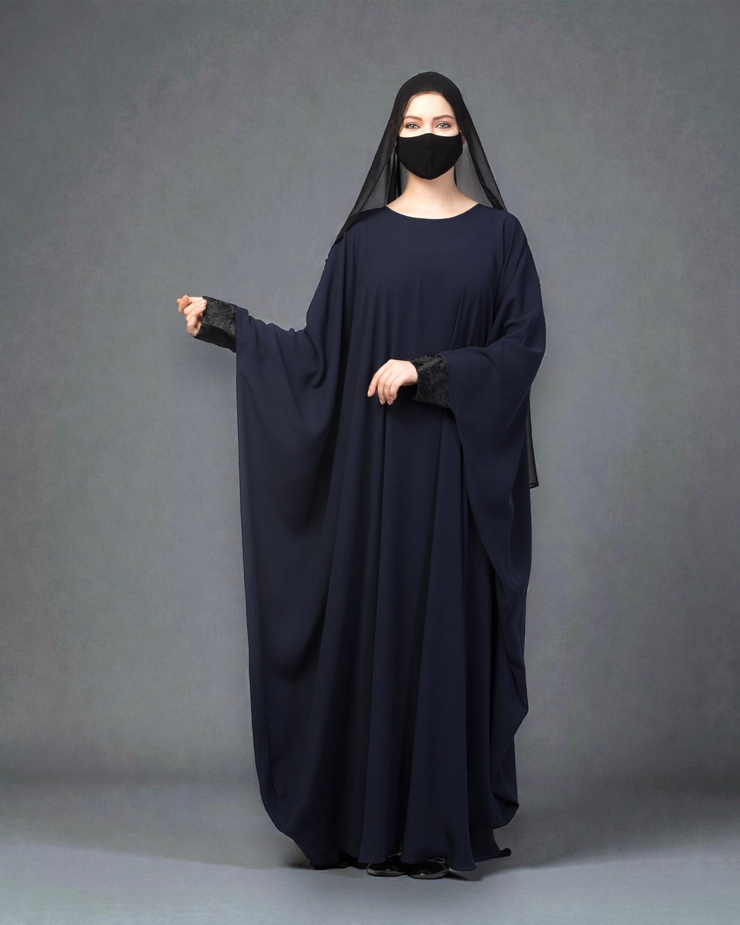 Free Size Kaftan Abaya With Lacework.