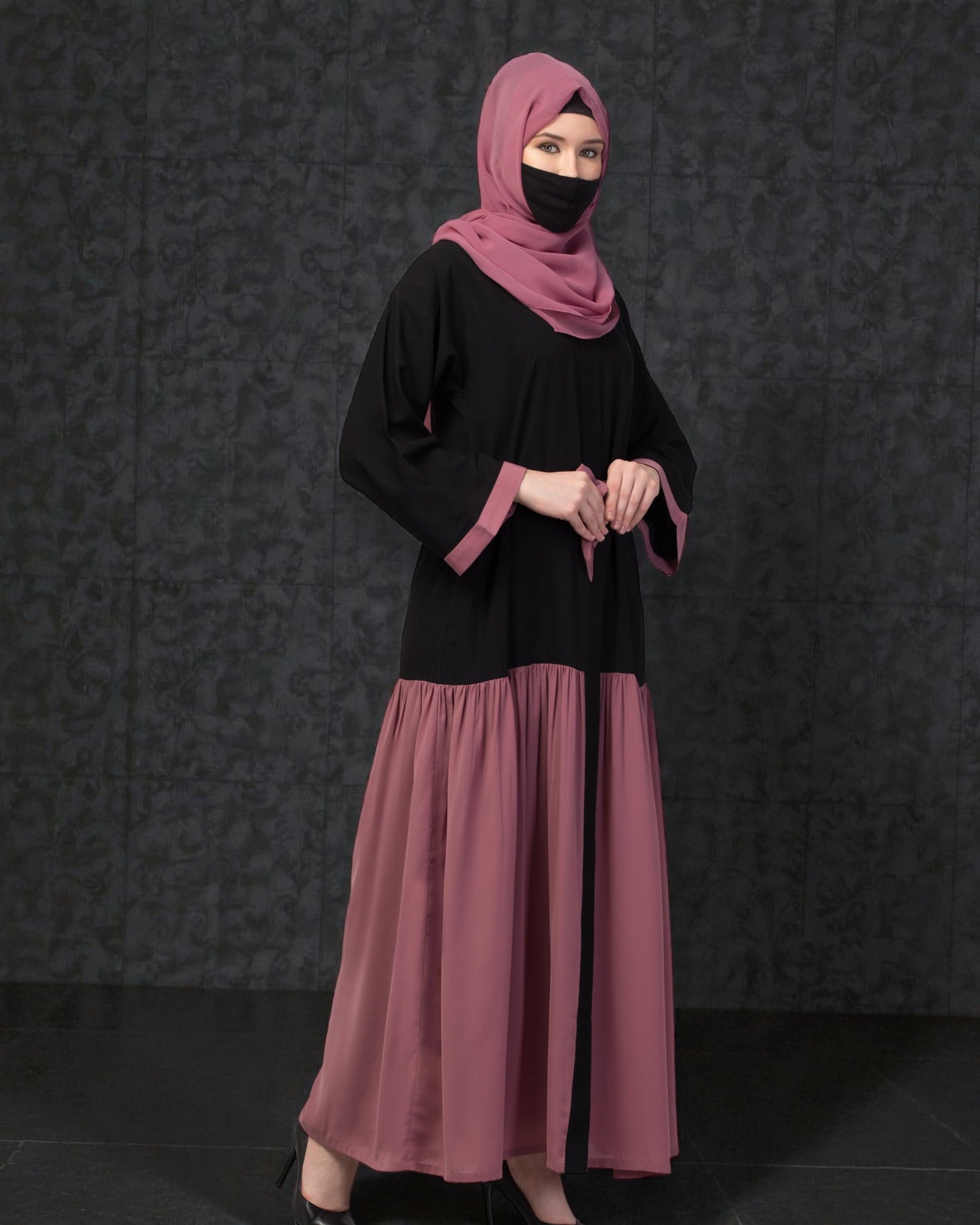 Arabian Front Open Abaya in Dual Color with Matching Belt