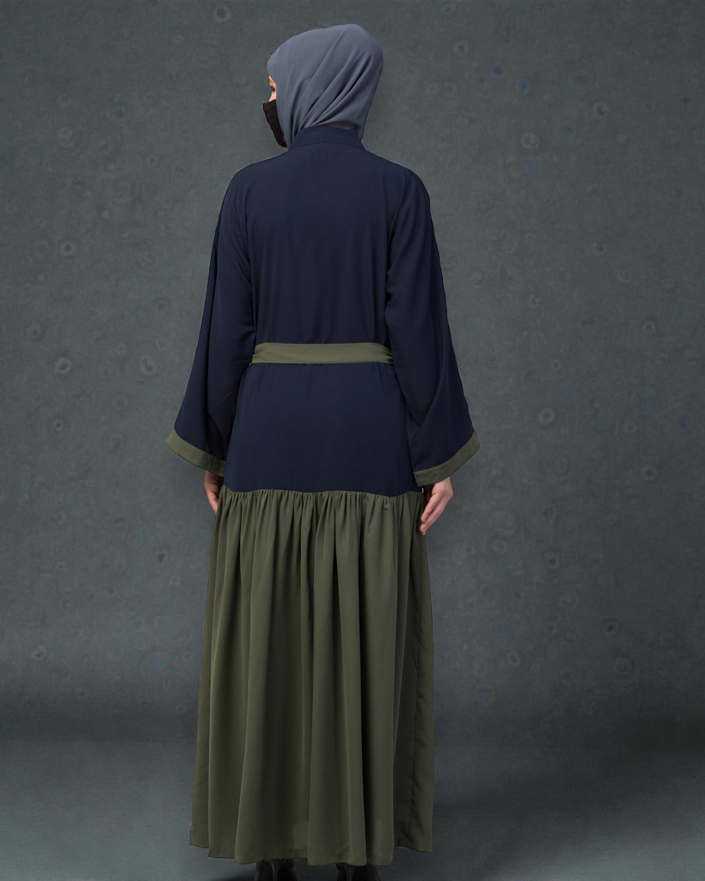 Arabian Front Open Abaya in Dual Color with Matching Belt