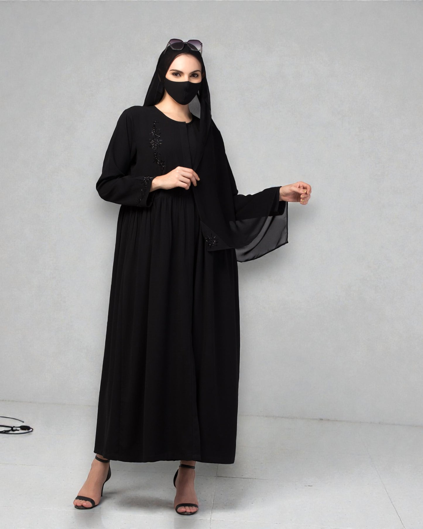 "CYE Crush Front Open Abaya: Elegant Handwork Embellishments with Matching Stole"