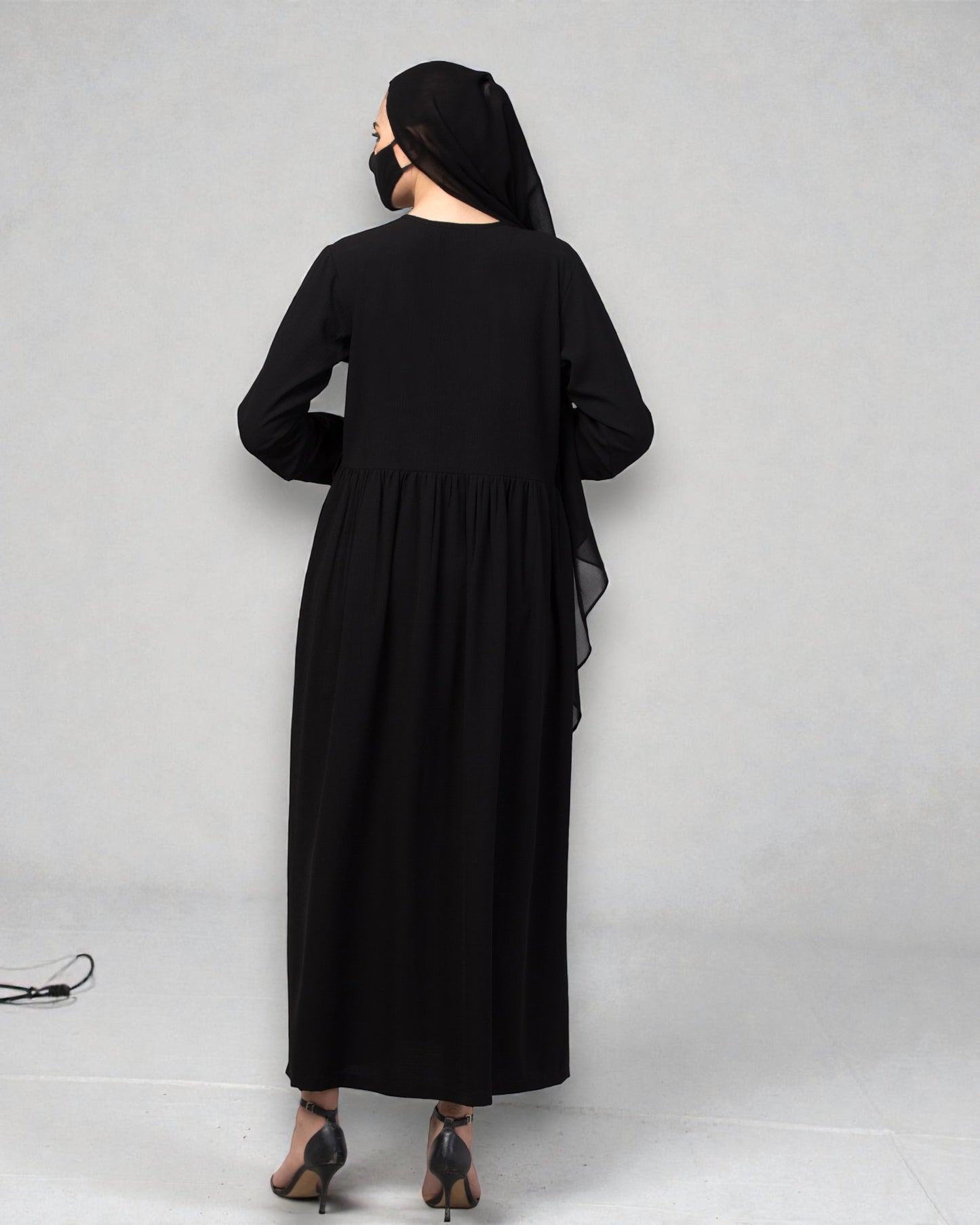 "CYE Crush Front Open Abaya: Elegant Handwork Embellishments with Matching Stole"