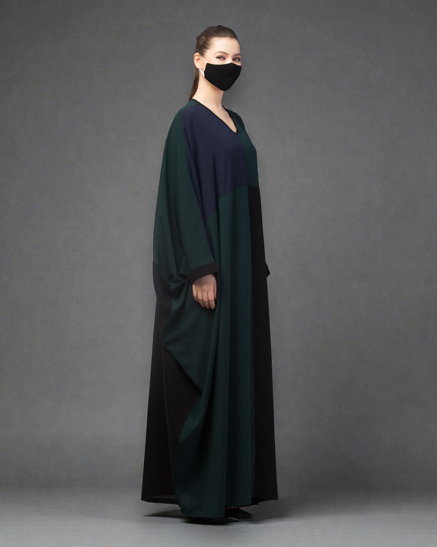 Color-Blocked Kaftan Abaya.