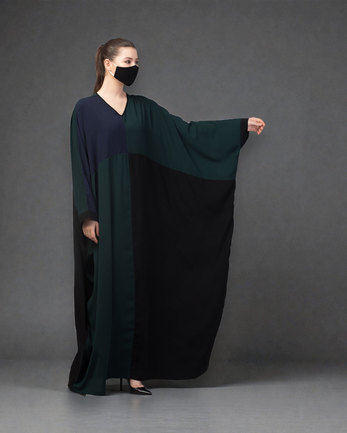 Color-Blocked Kaftan Abaya.