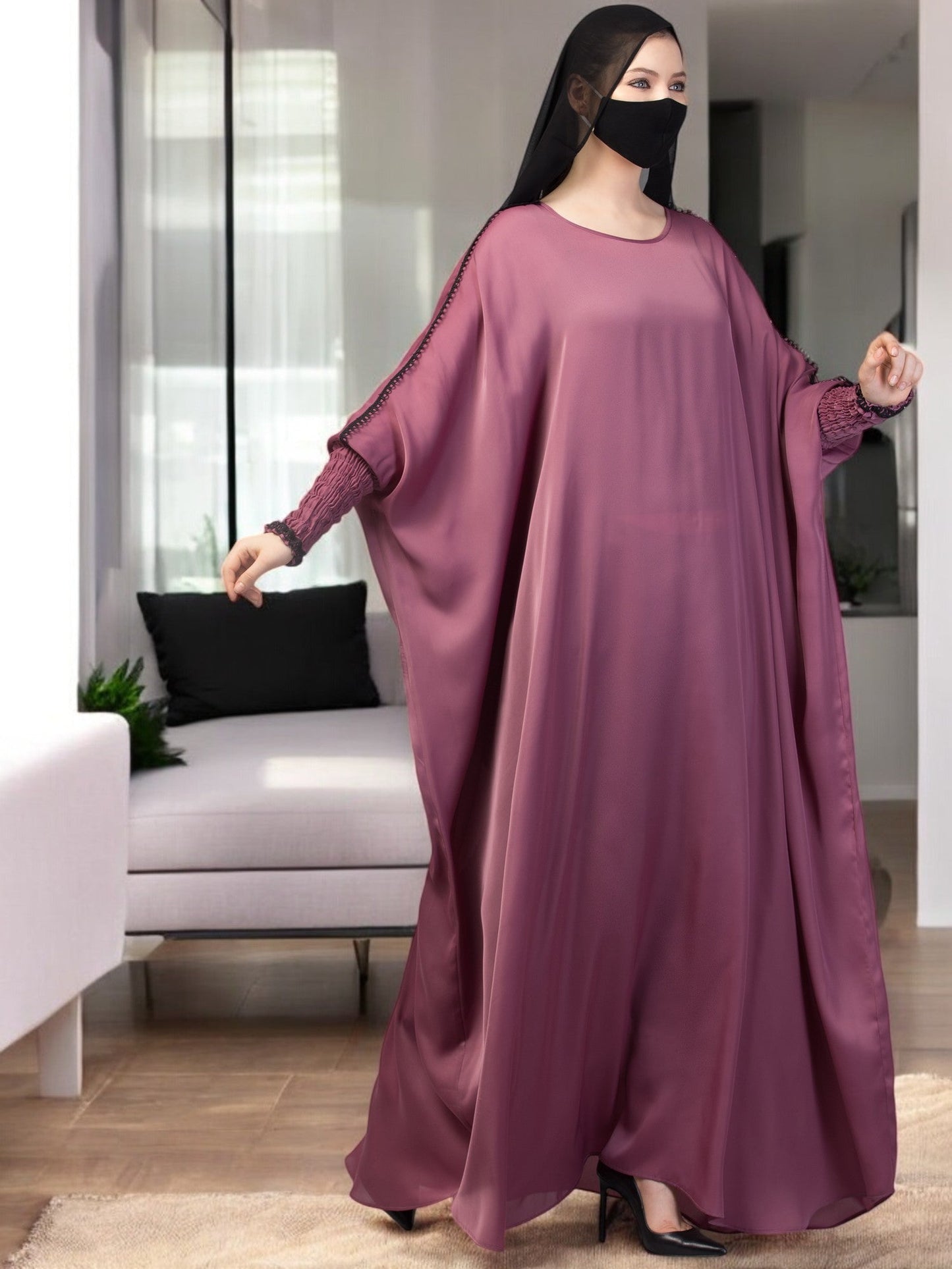 Free Size kaftan Abaya with long elasticated sleeves.