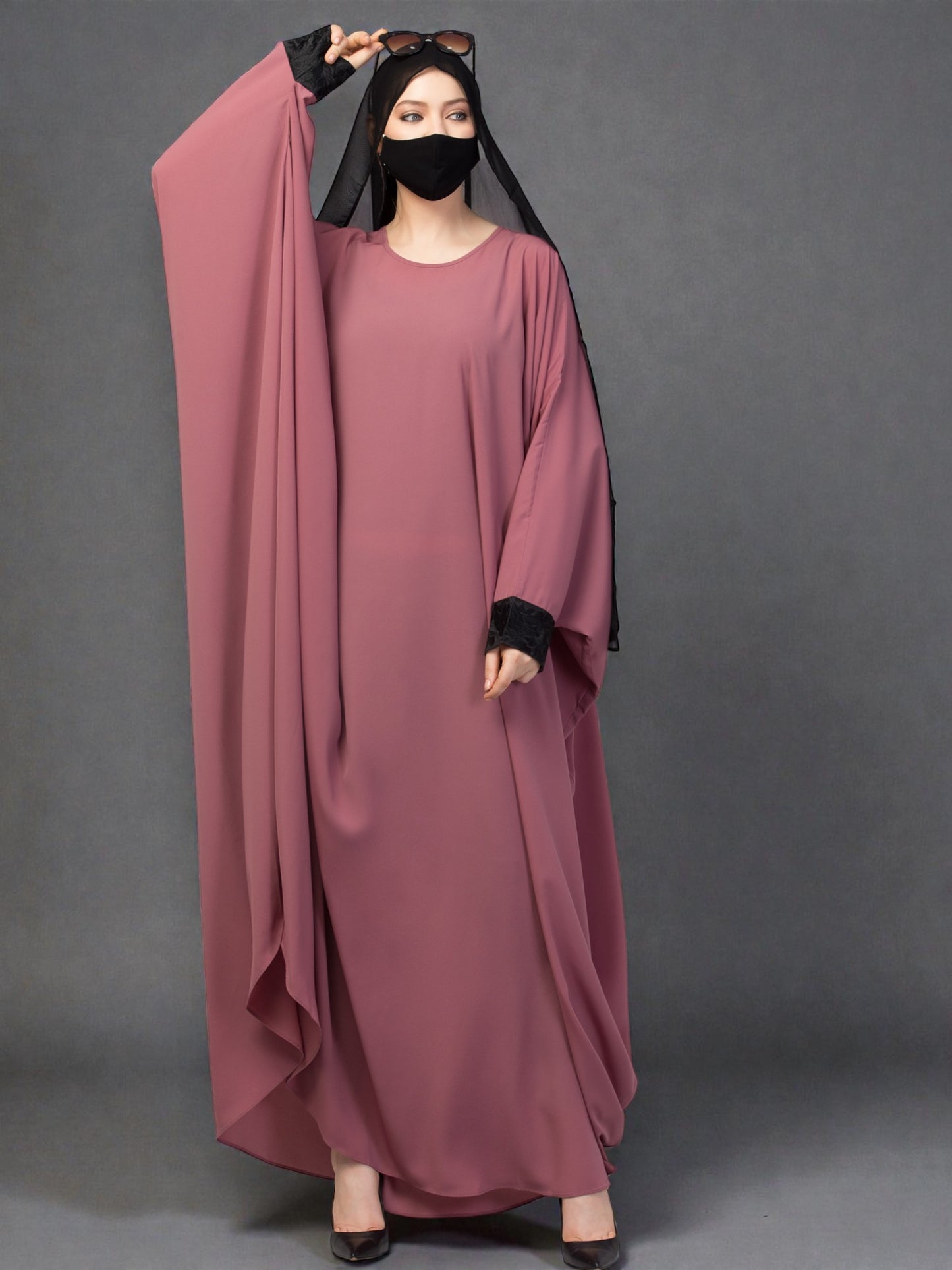 Free Size Kaftan Abaya With Lacework.