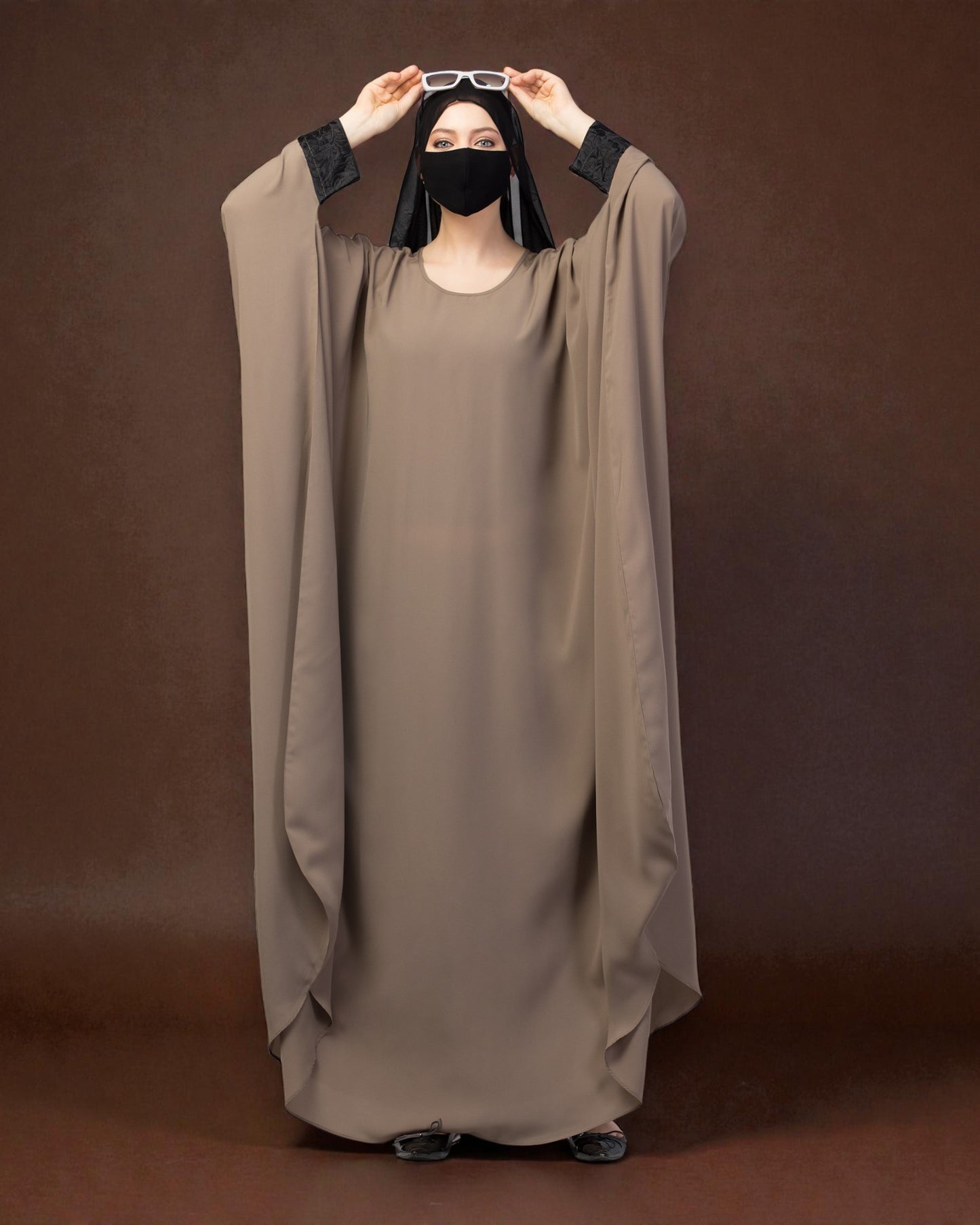 Free Size Kaftan Abaya With Lacework.
