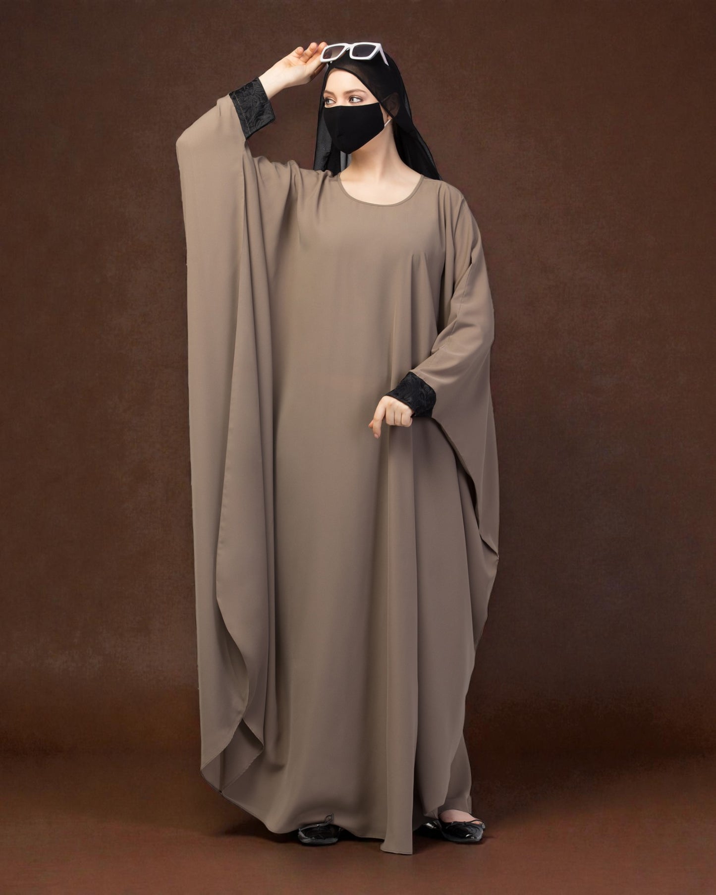 Free Size Kaftan Abaya With Lacework.