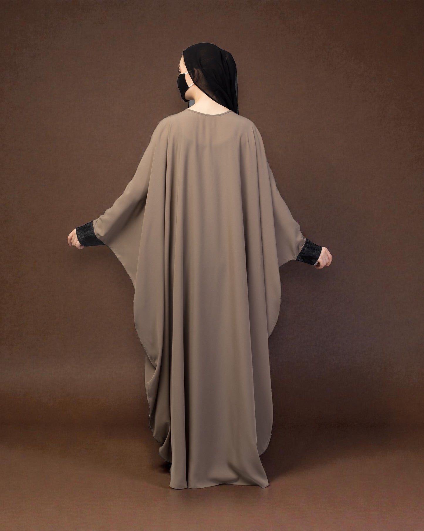 Free Size Kaftan Abaya With Lacework.