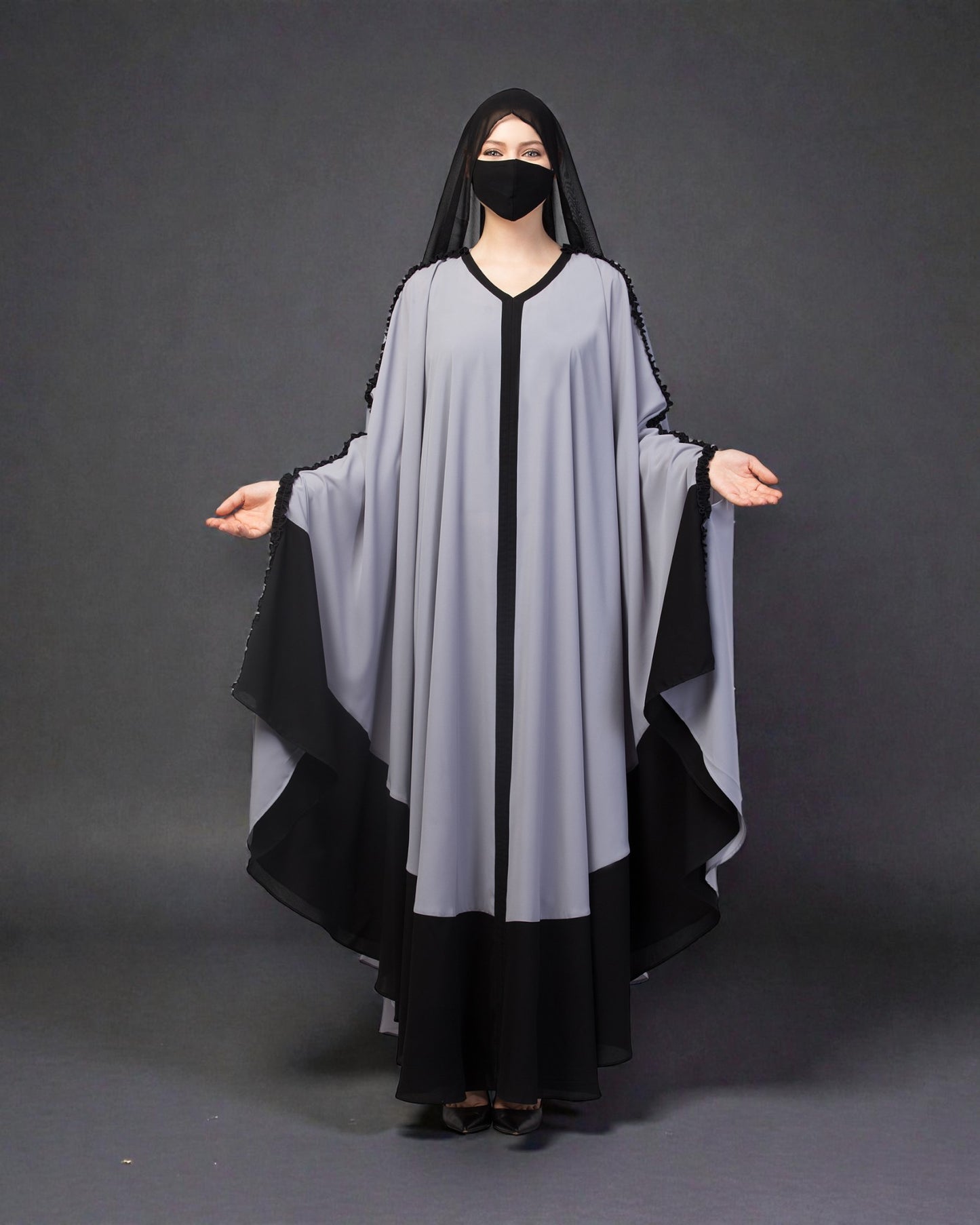 Dual Color Erani Kaftan With Ruffles.