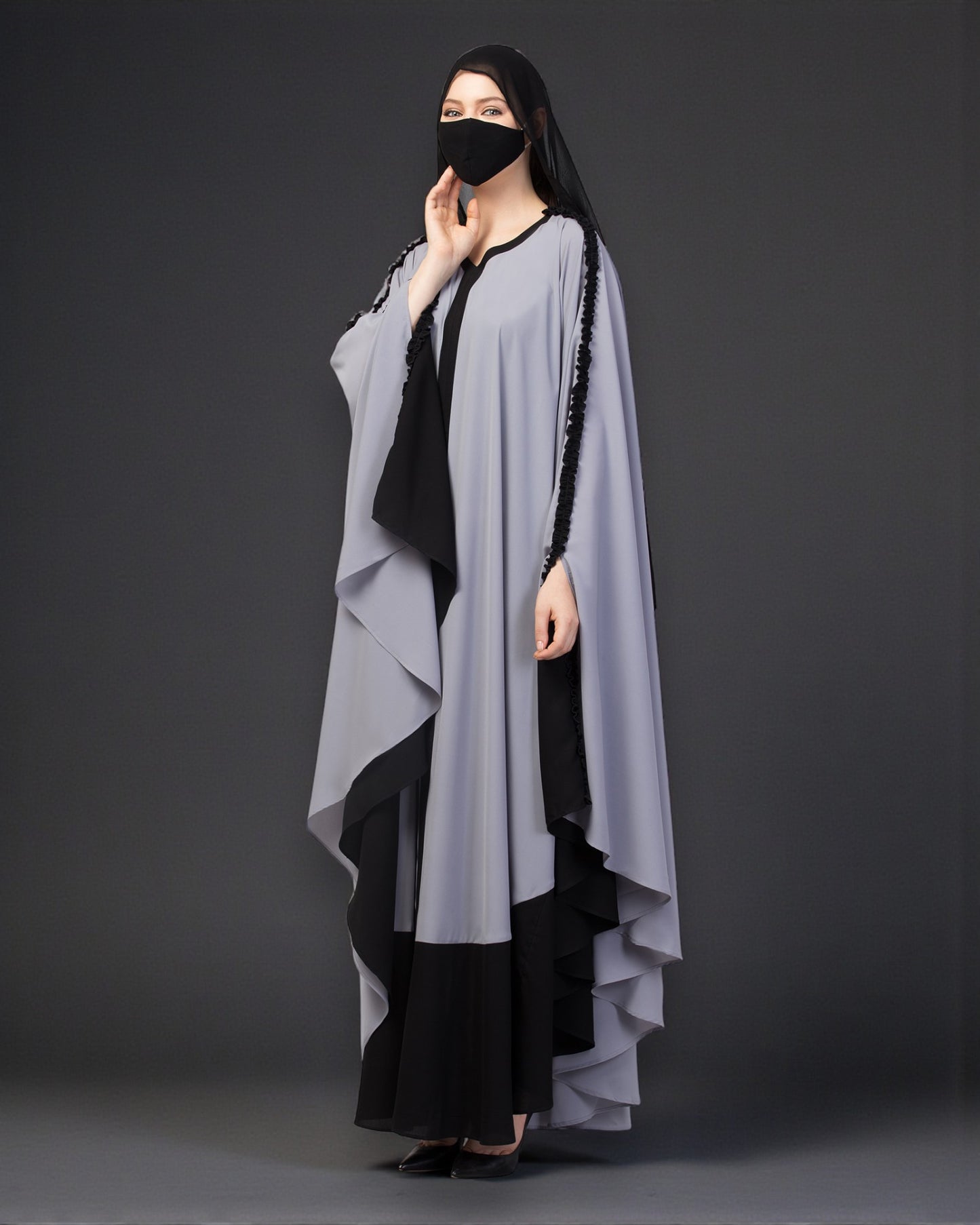 Dual Color Erani Kaftan With Ruffles.