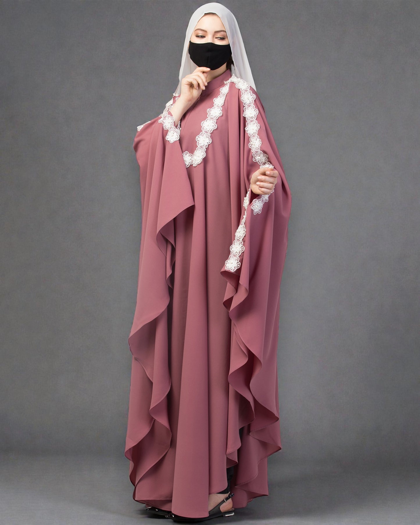 Irani Kaftan With Beautiful Floral Lacework