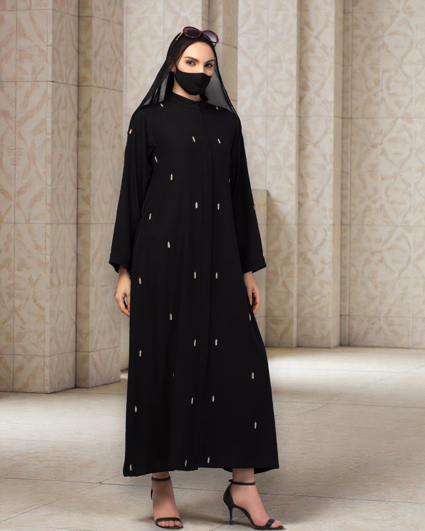 Front Open Abaya: Handwork Embellishments, Kimono Sleeves, and Matching Stole"