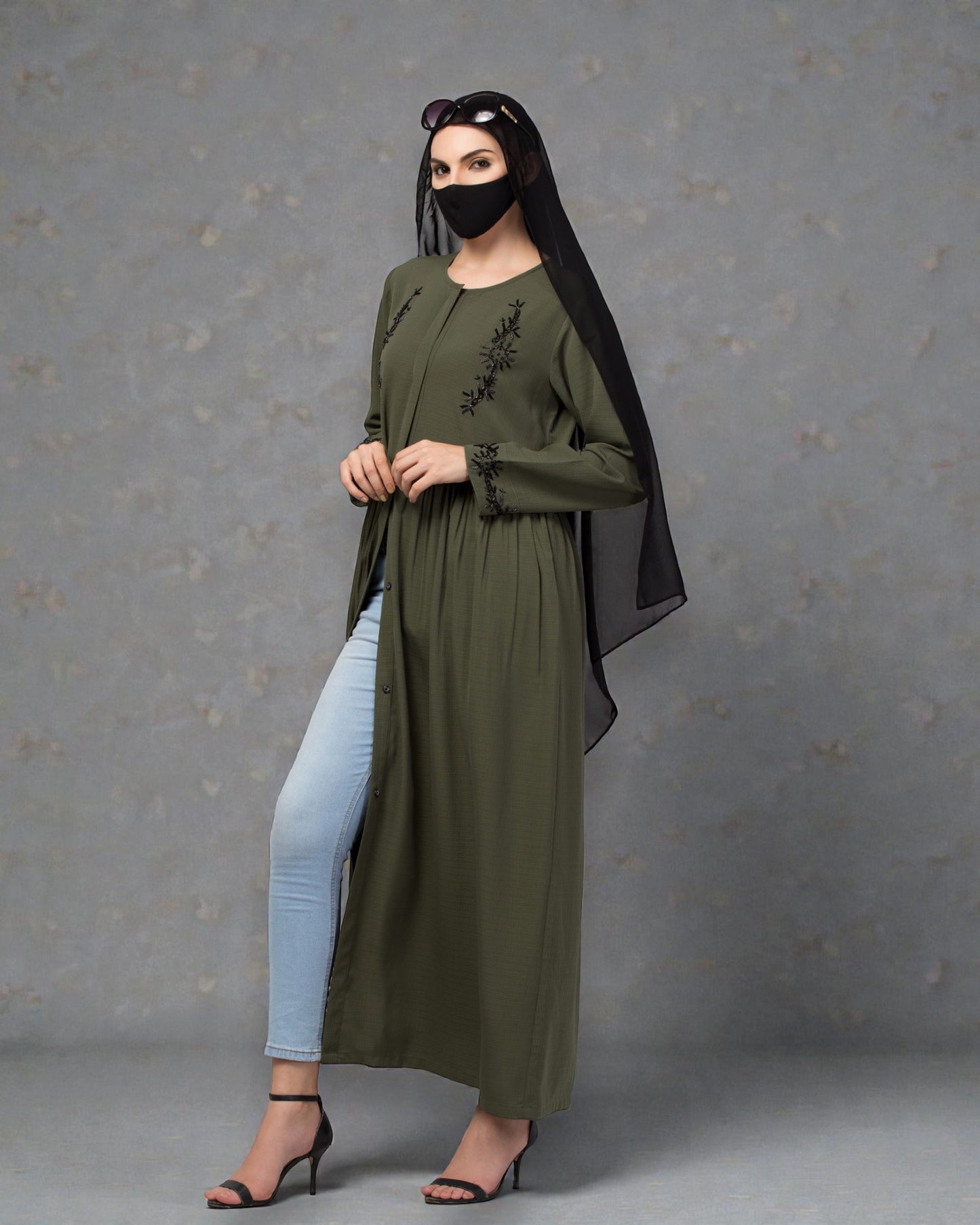 "CYE Crush Front Open Abaya: Elegant Handwork Embellishments with Matching Stole"
