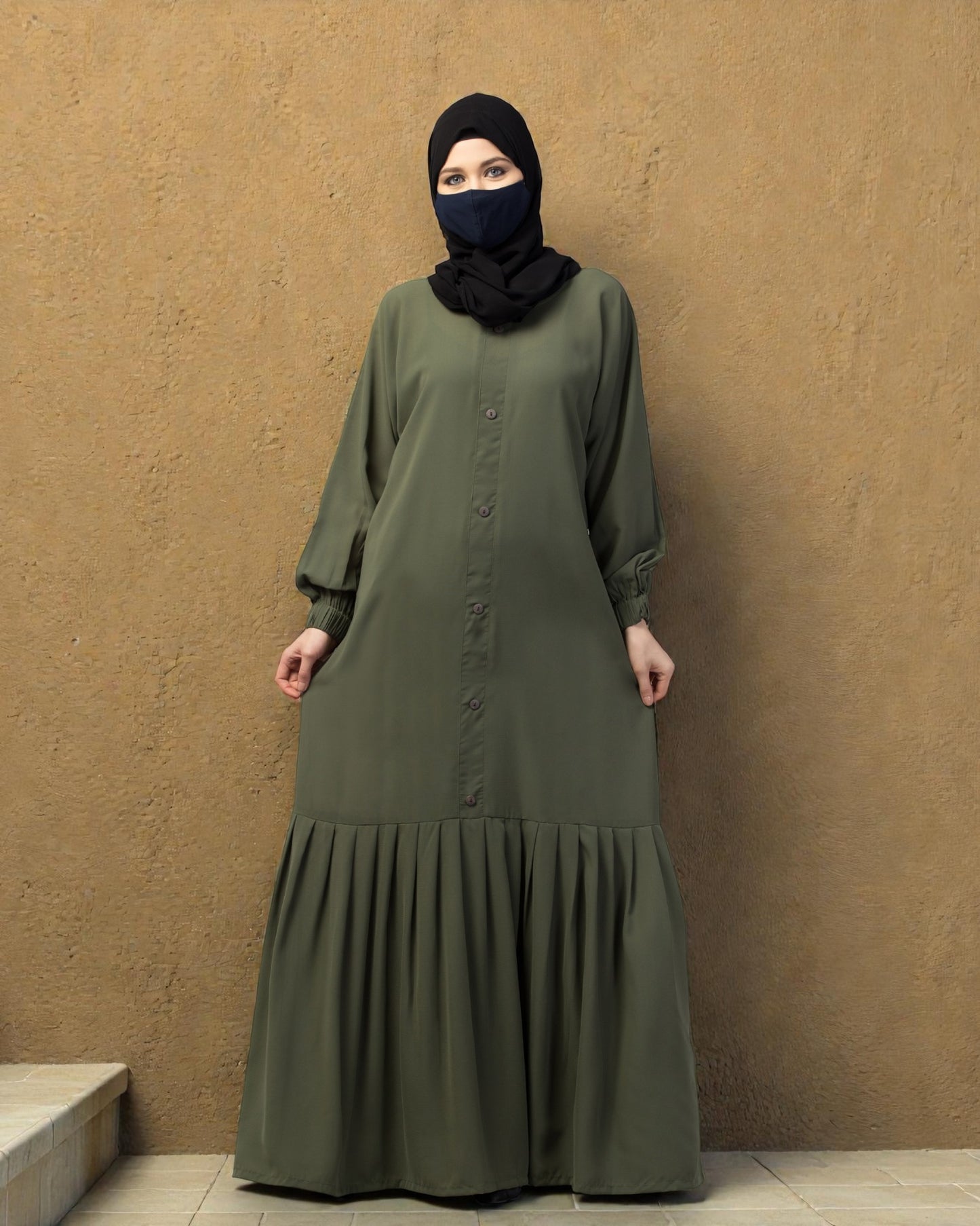 Closed Abaya With Show Buttons & Pleated Hem
