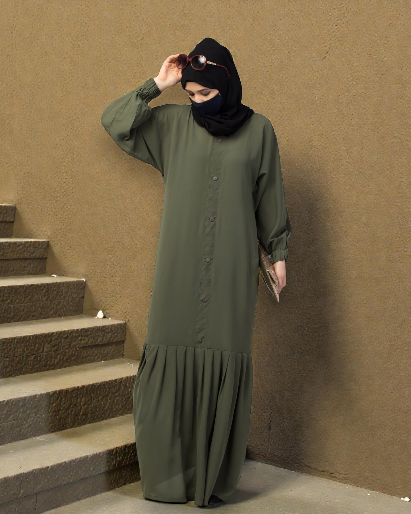 Closed Abaya With Show Buttons & Pleated Hem