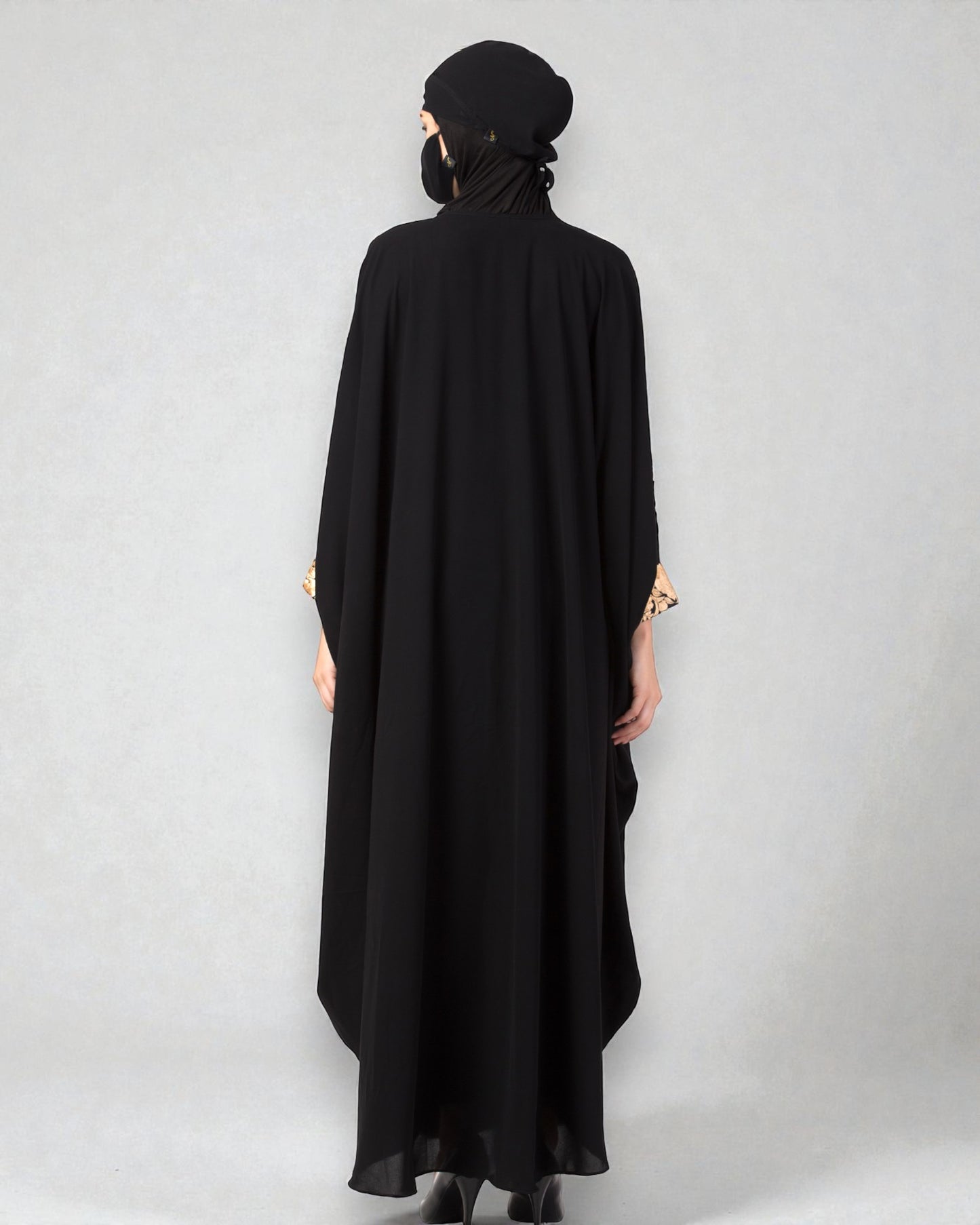 Musheco-Free Size Kaftan In Firdaus Fabric With Lacwwork