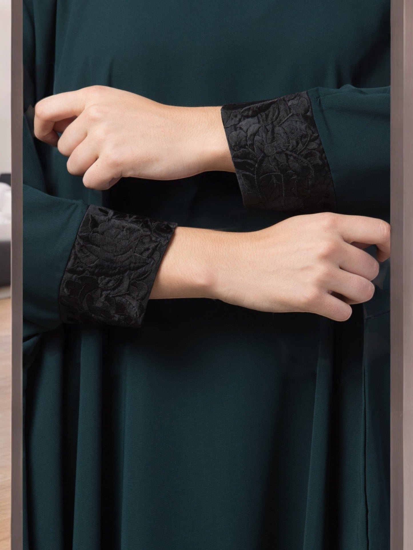 Musheco-Kaftan With Lacework