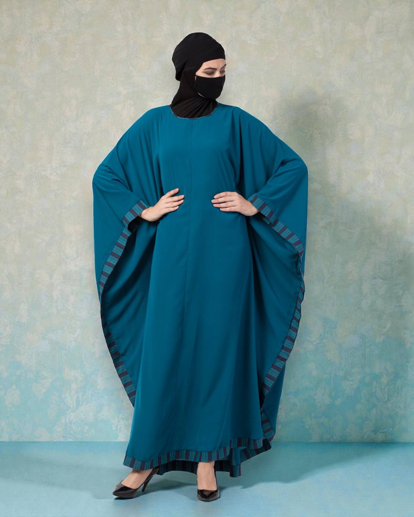 Musheco-Free Size Kaftan Abaya With Striped Border