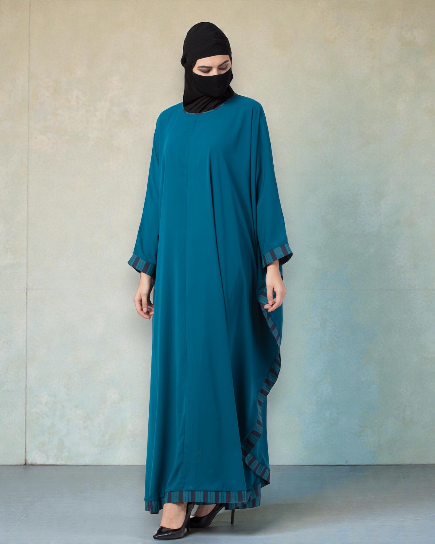 Musheco-Free Size Kaftan Abaya With Striped Border