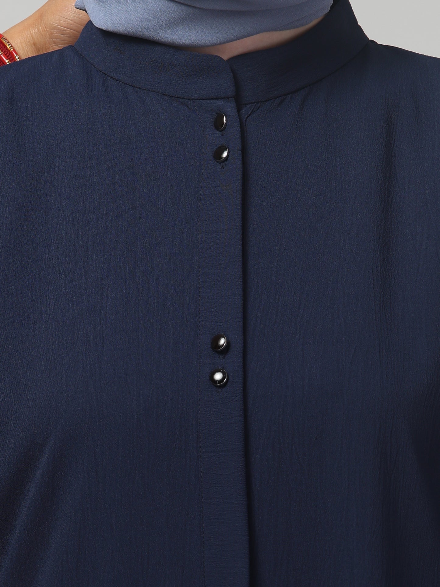 Front Open Abaya in CYE Crush Polyester – Subtle Texture & Timeless Elegance