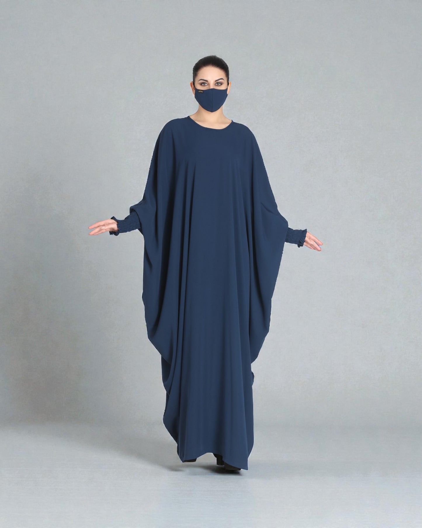 Elegant Kaftan With Elasticated Sleeves