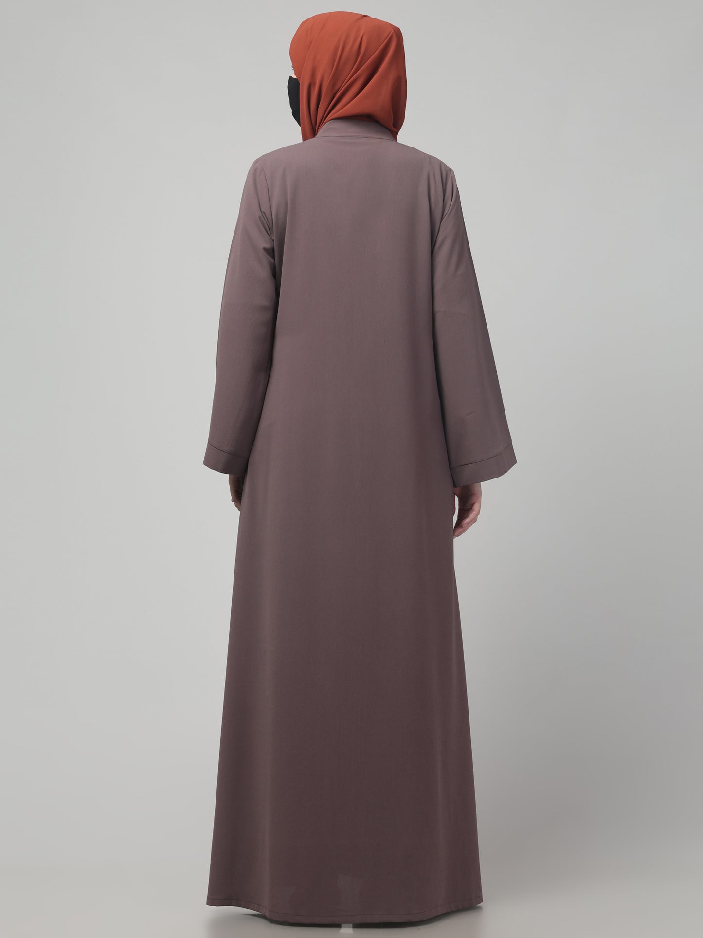 Front Open Abaya in CYE Crush Polyester – Textured Sophistication with a Subtle Crushed Finish
