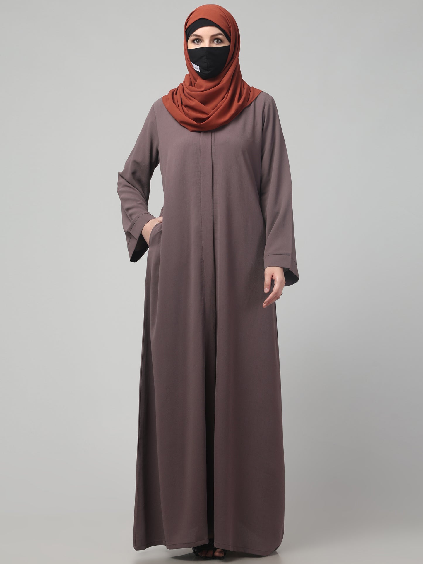 Front Open Abaya in CYE Crush Polyester – Textured Sophistication with a Subtle Crushed Finish