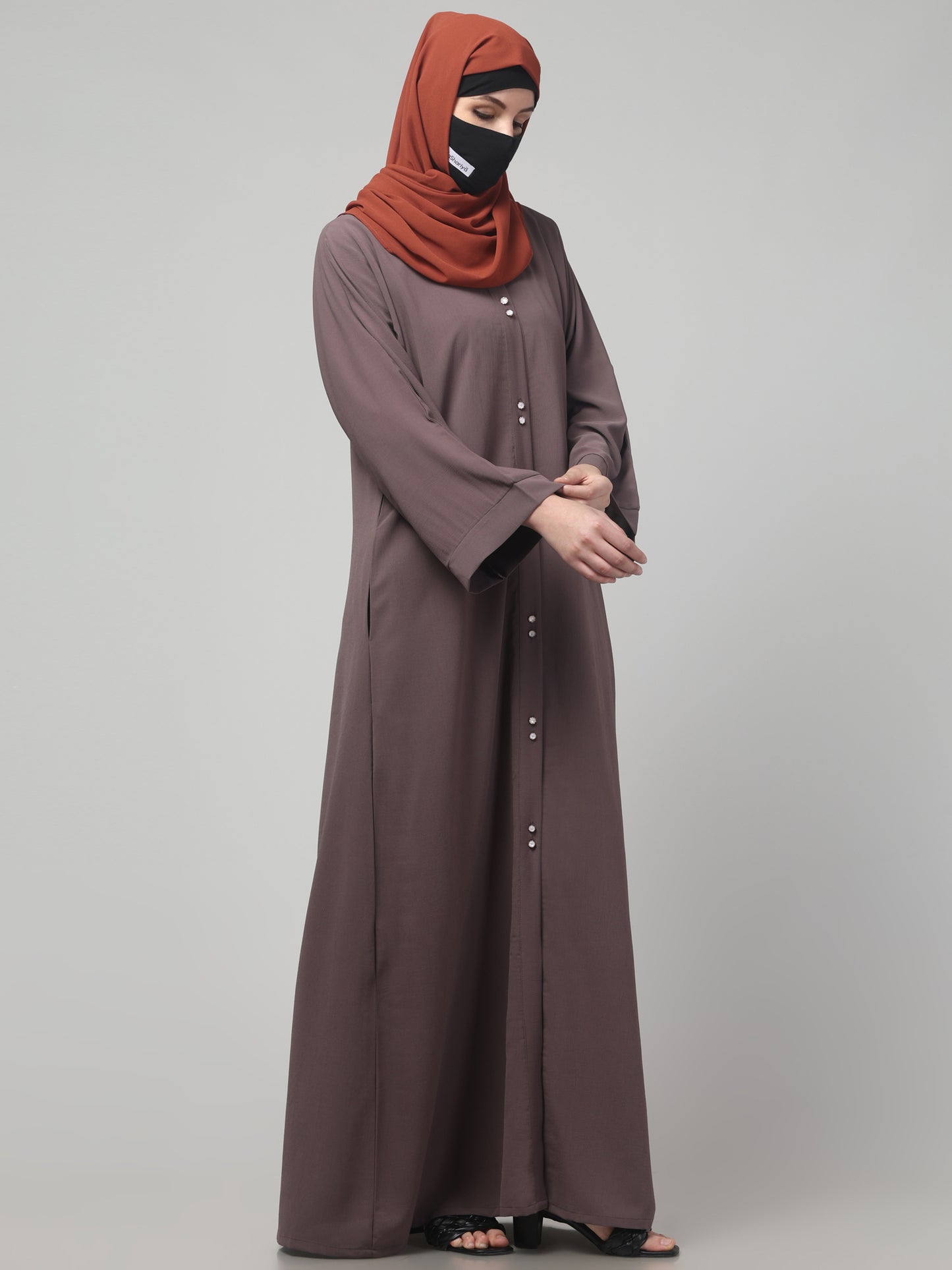 Front Open Abaya in CYE Crush Polyester – Subtle Texture & Timeless Elegance