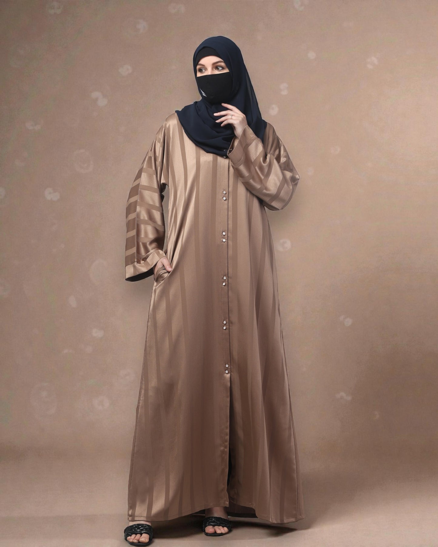 Front Open Abaya in Zoom Elegance Fabric – White Stripes & Modern Grace